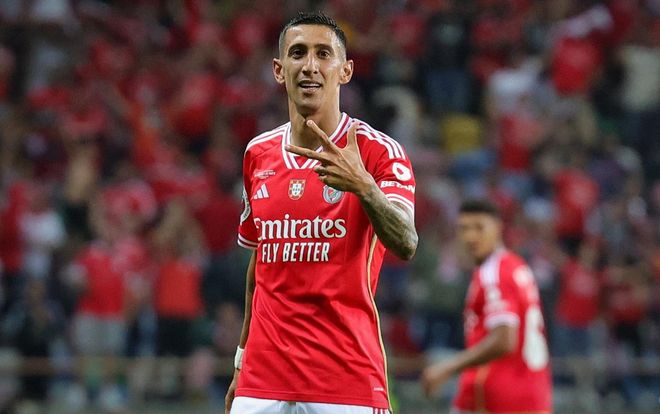 日本逆转法国，迪马利亚点燃赛场