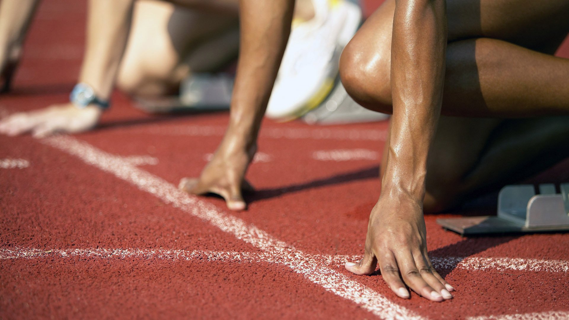 当雄鹿拿下辽宁队，伦纳德东决接管背后的篮球全球化寓言