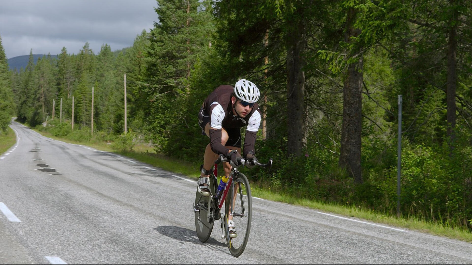 智利收割法国，加维在世界排名争夺战中接管比赛